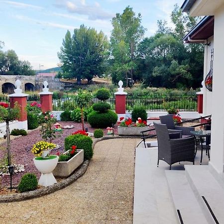 Casa La Riera Villa Salinas De Pisuerga Eksteriør billede